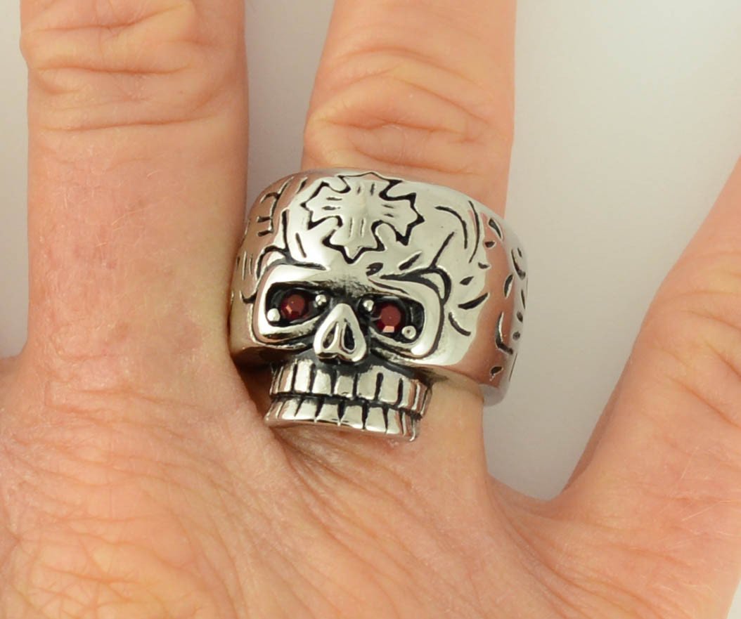 Women's Cross Imitation Ruby Eyes Ring Stainless Steel Motorcycle Jewelry5 9