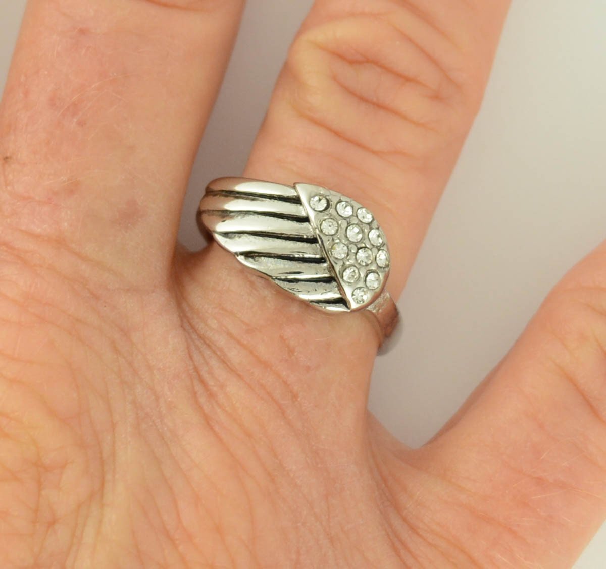 Women's Angel Wing Ring Imitation Diamond Stainless Steel Motorcycle Jewelry
